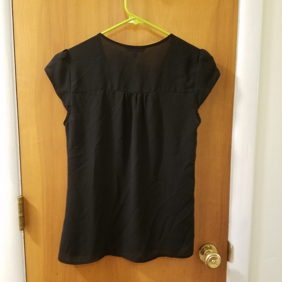 Cap sleeve black dress shirt - Picture 2 of 2